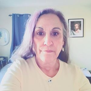 Meet your Posher, Debbie